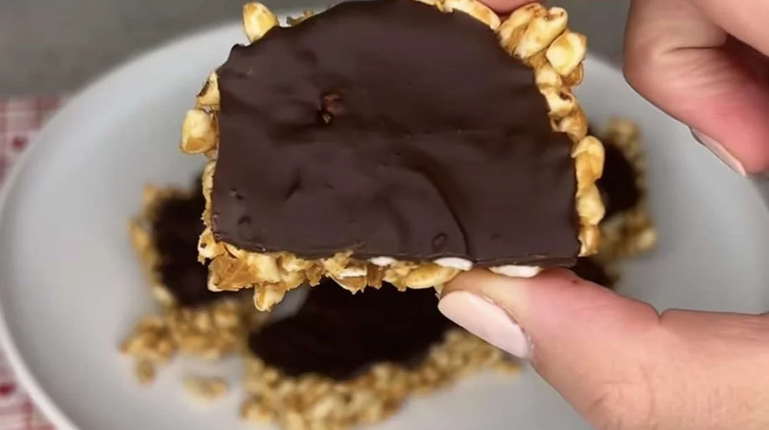 Μπάρες με ποπ ρυζιού και σοκολάτα - Σούπερ διατροφικές και εύκολες!