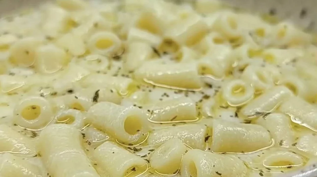 Μαντού: Η ποντιακή συνταγή με κοφτό μακαρονάκι που θα σε ξετρελάνει