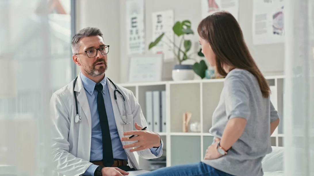 Ανεύρυσμα αορτής: Τα συμπτώματα, η θεραπεία και οι ελάχιστα επεμβατικές ενδαγγειακές τεχνικές