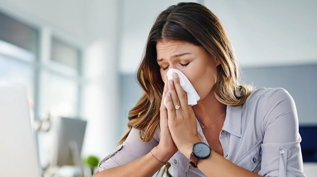 Mπορούμε να κρατήσουμε μακριά τις ιώσεις και τη γρίπη; Έρευνες απαντούν!