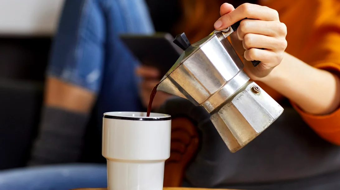 Καφές με άδειο στομάχι: 7 ενδεχόμενες συνέπειες