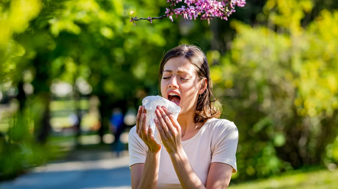 "Υποαλλεργική" διατροφή: 5 τροφές για να αντιμετωπίσεις τις αλλεργίες της άνοιξης