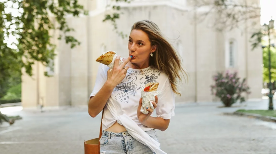 Μεσημεριανό φαγητό απέξω: 10 τρόποι να το μειώσεις