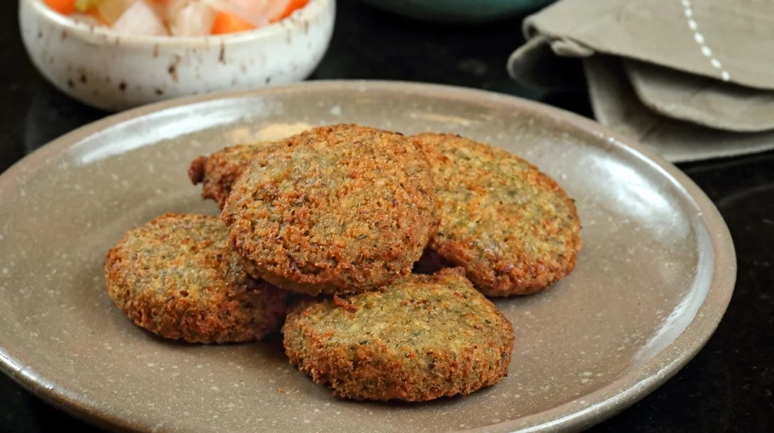 Νηστεία: Εύκολα και γρήγορα μπιφτέκια λαχανικών από τη διατροφολόγο