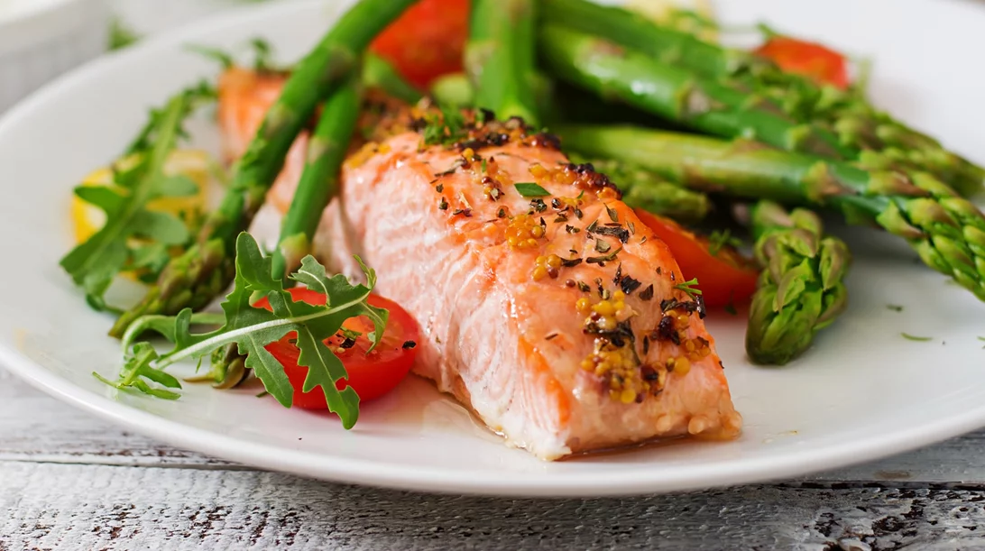 Δύο τρόποι να μειώσεις τα βαρέα μέταλλα από τον σολομό