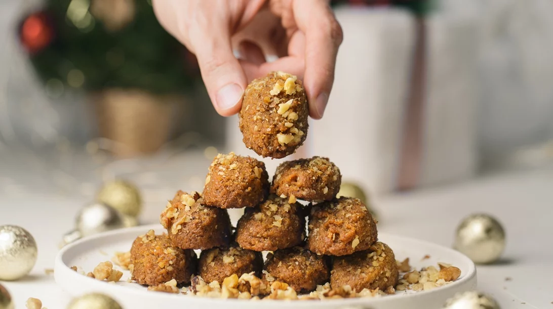 Μελομακάρονα με στέβια: Είναι πιο υγιεινά ή είναι μύθος - τι λέει ο διατροφολόγος
