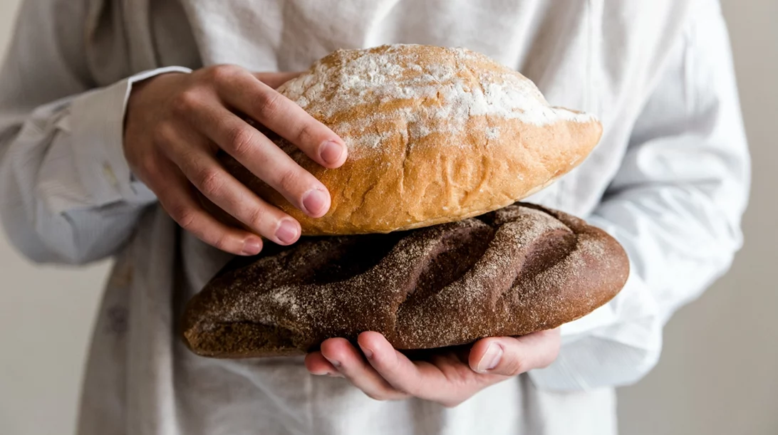Αποφεύγεις το ψωμί λόγω ευερέθιστου εντέρου; Ίσως δεν φταίει η γλουτένη, δείχνει επιστημονική μελέτη