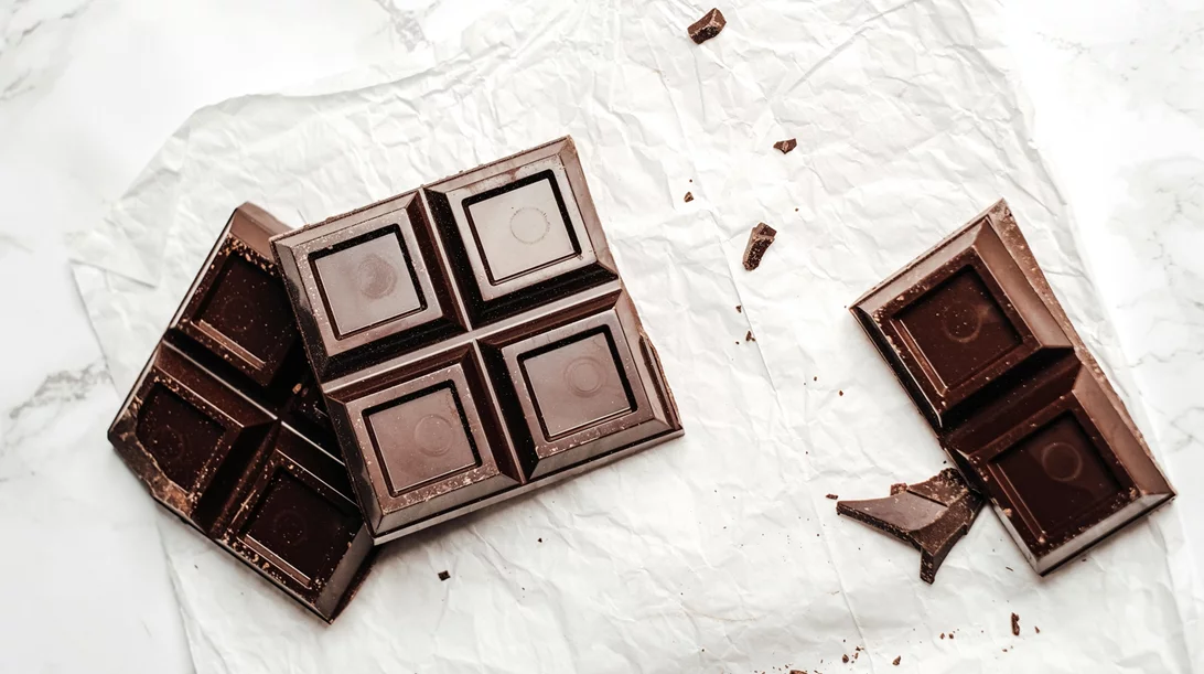 Μαύρη σοκολάτα: 7 αποδεδειγμένα οφέλη που προσδίδει στην υγεία σου