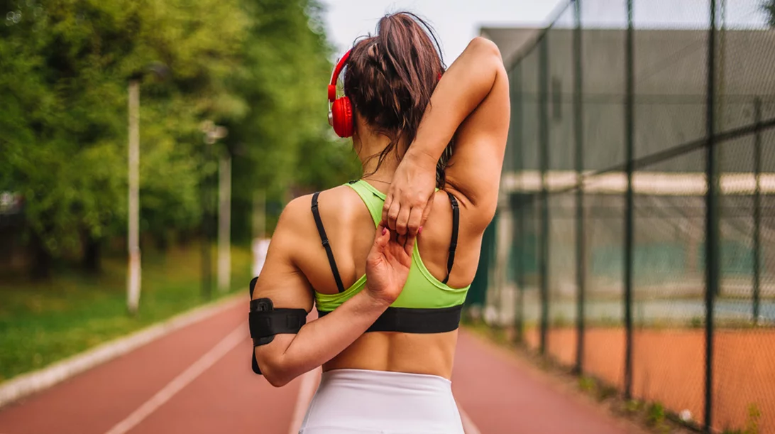 Οι μοναδικές ασκήσεις για ώμους που θέλει κάθε γυναίκα