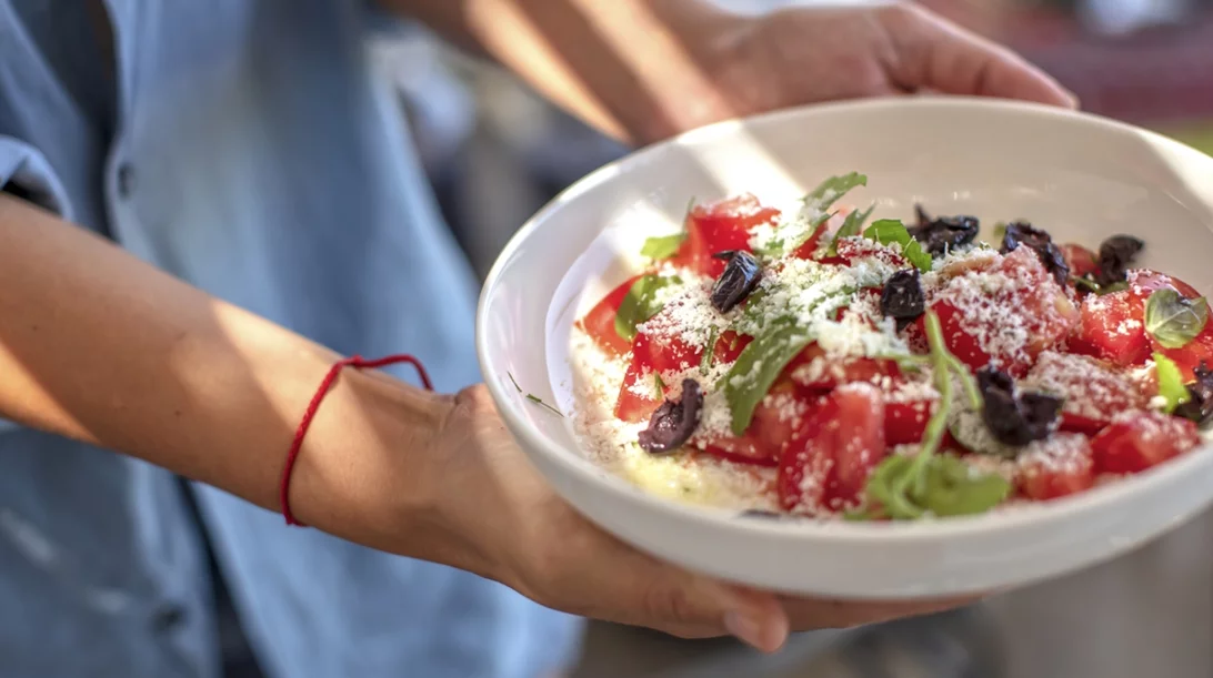 Μεσογειακή διατροφή: Τι σού προσφέρει και ποιοι είναι οι στόχοι της;