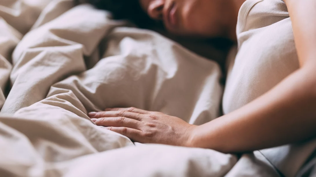 Βροχή: Μας βοηθάει ο ήχος της όντως να κοιμηθούμε;