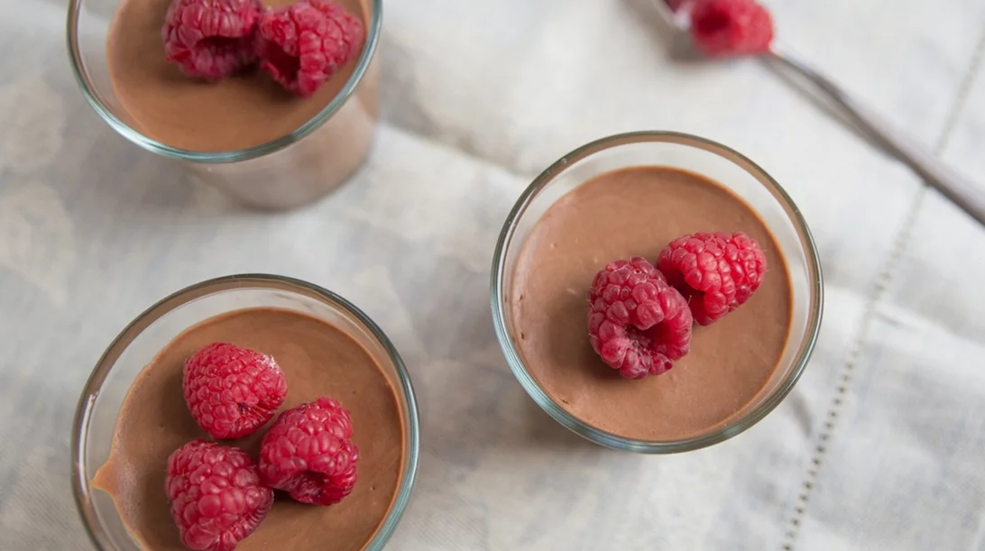 Σοκολατένια πουτίγκα πρωτεΐνης έτοιμη σε 2'