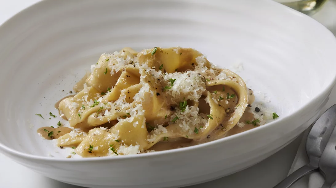 Η συνταγή που όλοι οι Ιταλοί αγαπούν: Cacio e pepe σε 15 λεπτά!