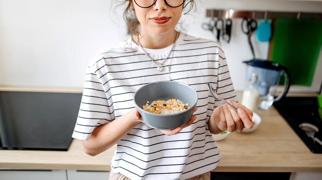 Λίγες θερμίδες: Να τι να προτιμήσεις στο πρωινό και στο μεσημεριανό λέει η διαιτολόγος