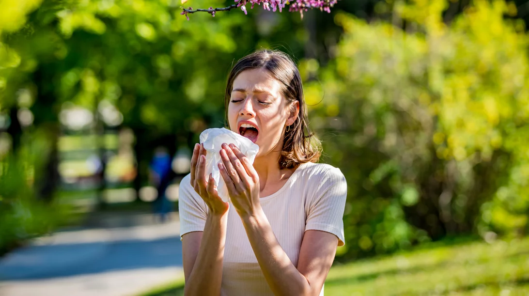 Τι συμβαίνει στο σώμα μας όταν φτερνιζόμαστε;