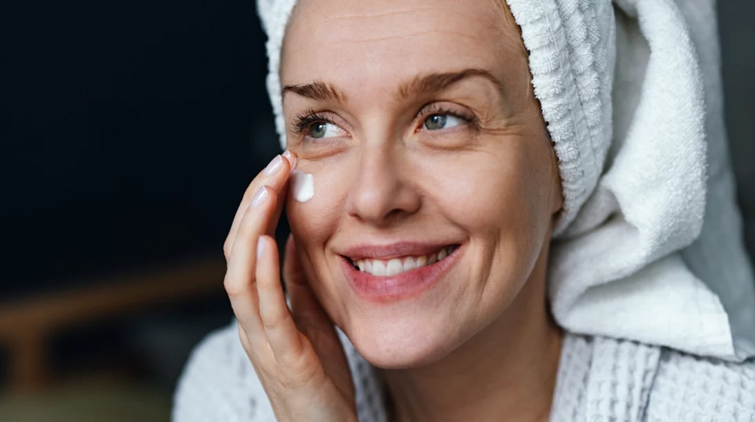 Οι καλύτερες συσφικτικές κρέμες για εφέ λίφτινγκ στο πρόσωπο