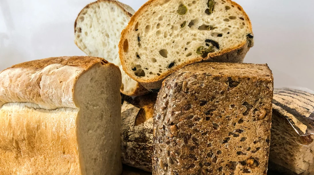 Ολικής, πολύσπορο ή προζυμένιο; Ποιο είναι το καλύτερο ψωμί για υγεία και απώλεια βάρους;