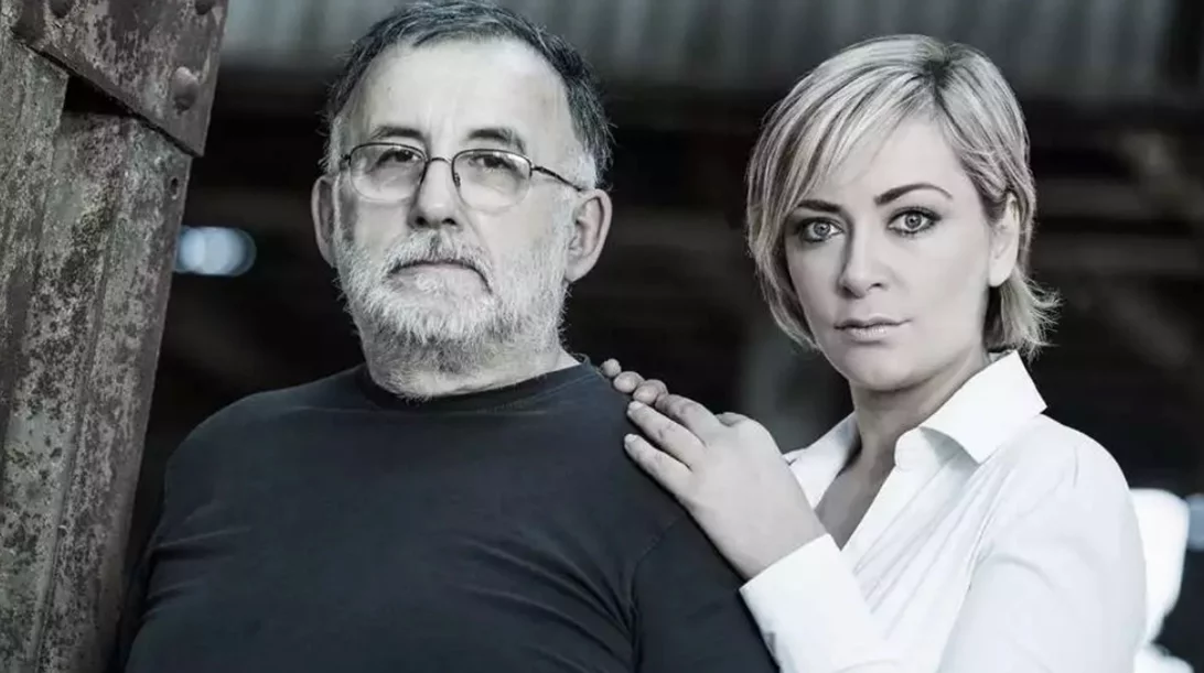 Αφιέρωμα στον Θάνο Μικρούτσικο με τη Ρίτα Αντωνοπούλου και τους Ρεβάνς