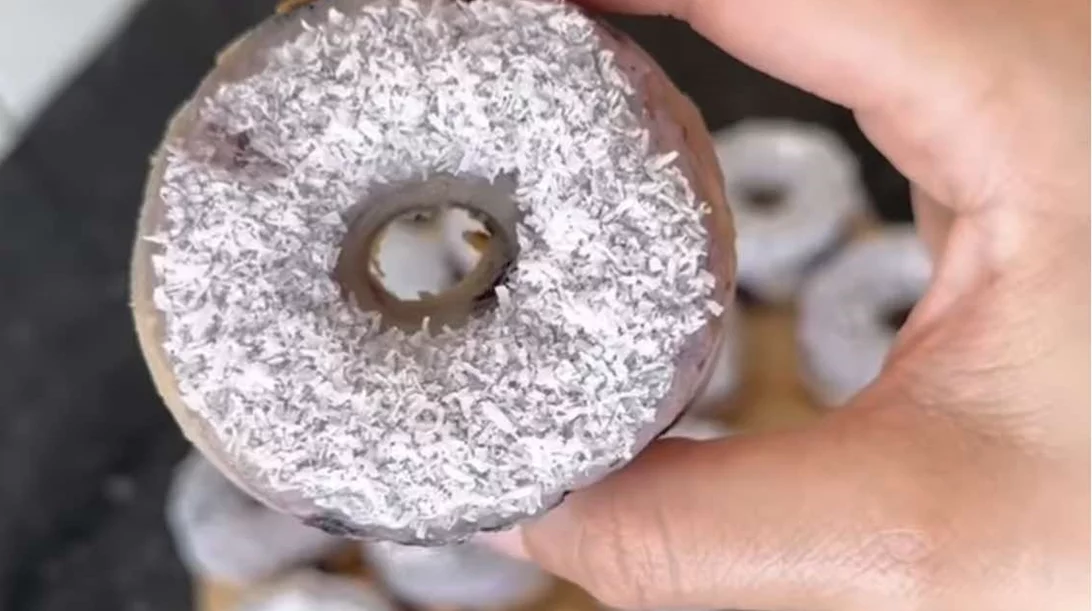 Tα πιο υγιεινά ντόνατς με βατόμουρα χωρίς τηγάνισμα