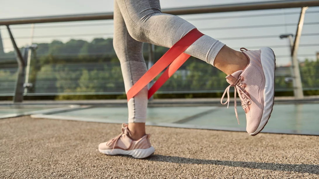 6 συνηθισμένα λάθη στην προπόνηση με λάστιχα αντίστασης - και τι να κάνεις