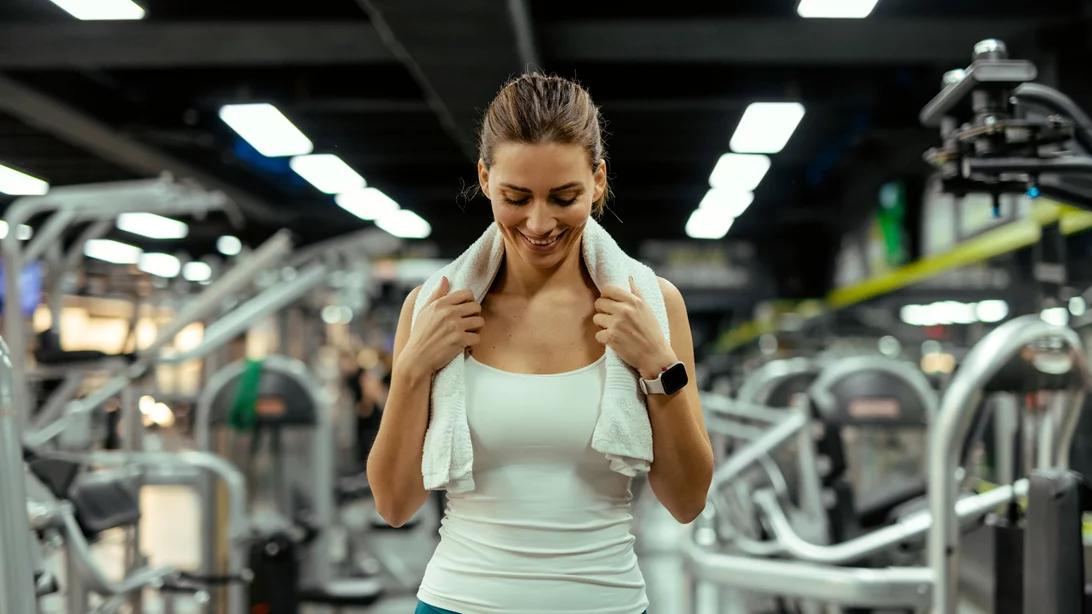 Λούσιμο μετά την προπόνηση: Είναι το "hair training" ο μύθος που απειλεί την υγεία του τριχωτού σου;