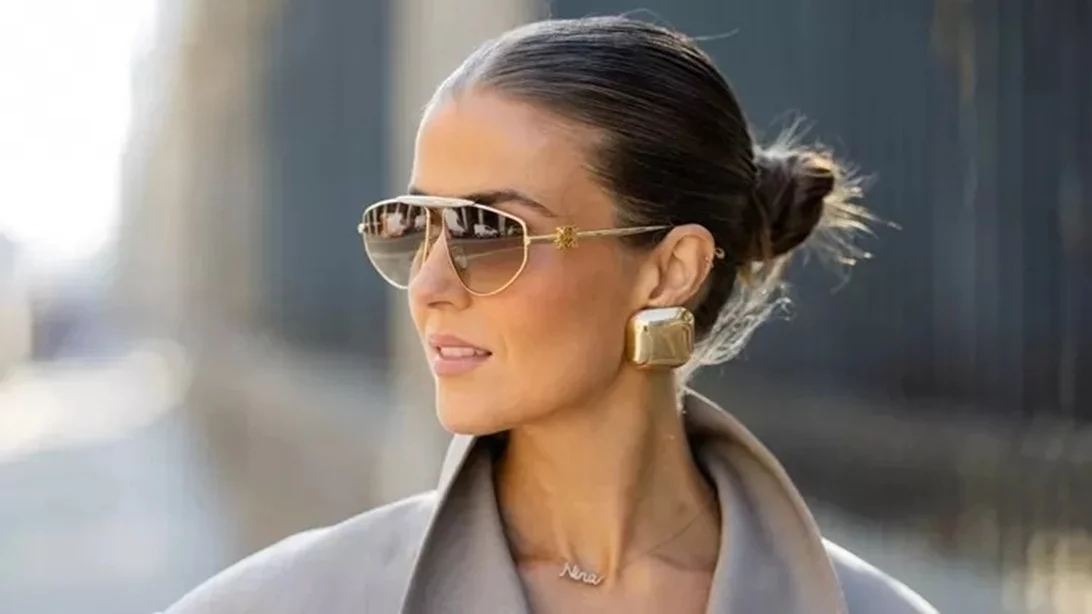 Viral τα messy buns στα μαλλιά! Δες βήμα - βήμα πώς θα τα κάνεις και εσύ