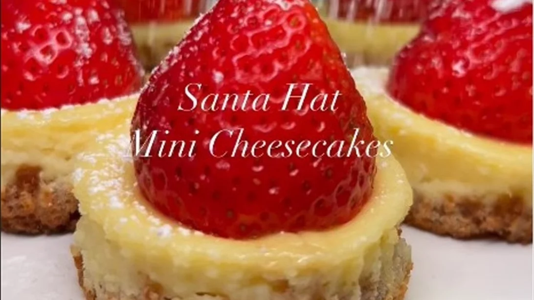 Χριστουγεννιάτικα Mini Cheesecakes: Ένα πρωτότυπο εορταστικό γλύκισμα