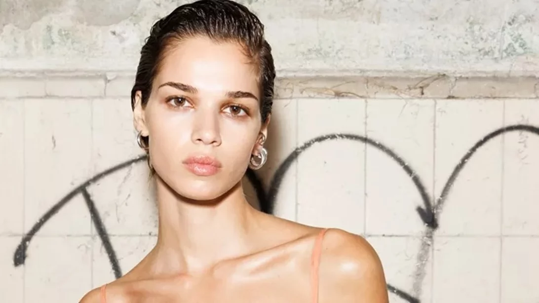 3 καφέ mascaras που αγαπώ και κοστίζουν κάτω από 10 ευρώ