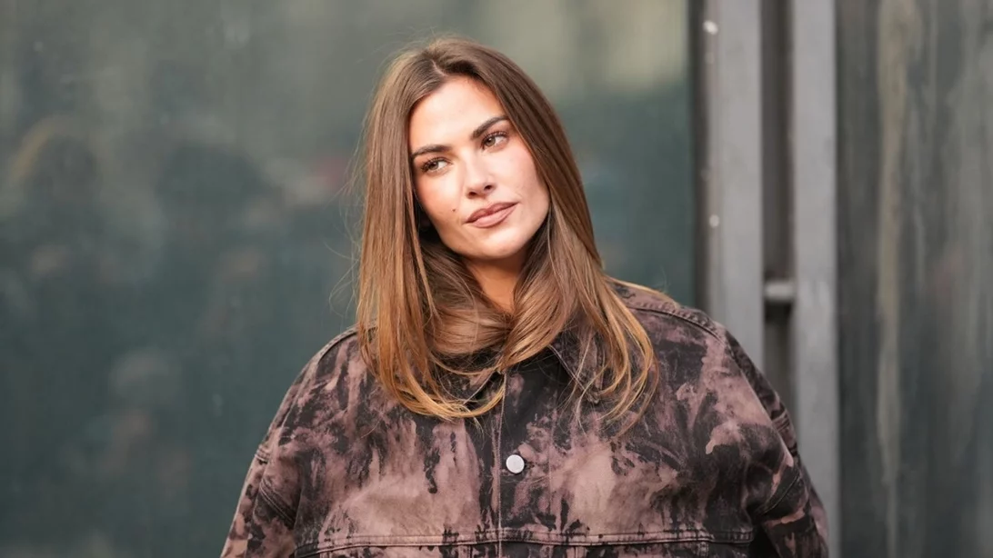 Η γαλλική τεχνική για να καλύψεις τα σπυράκια χωρίς make-up