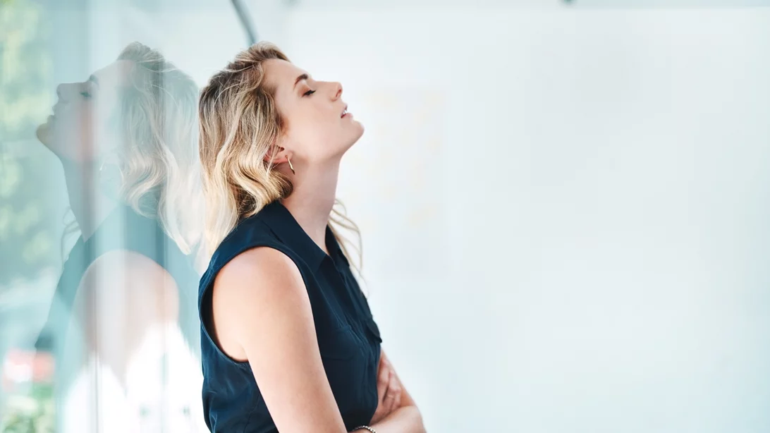 Εμβοές: Ο ενοχλητικός ήχος που διαταράσσει την καθημερινότητα και πώς να τον αντιμετωπίσεις