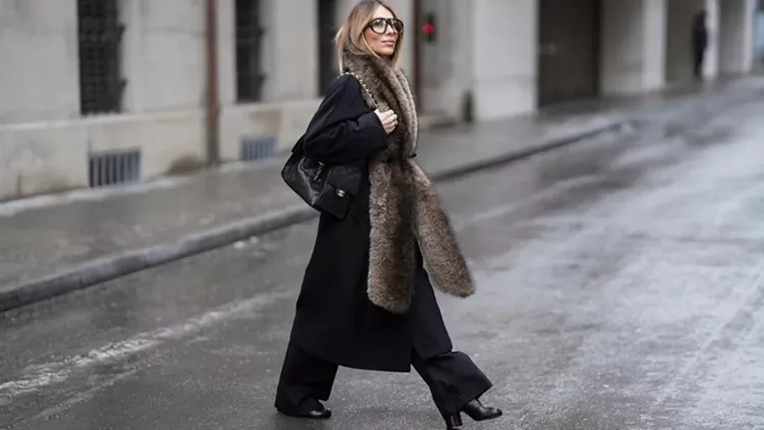 Το παλτό που αξίζει να αποκτήσεις στις εκπτώσεις ταιριάζει με τα πάντα