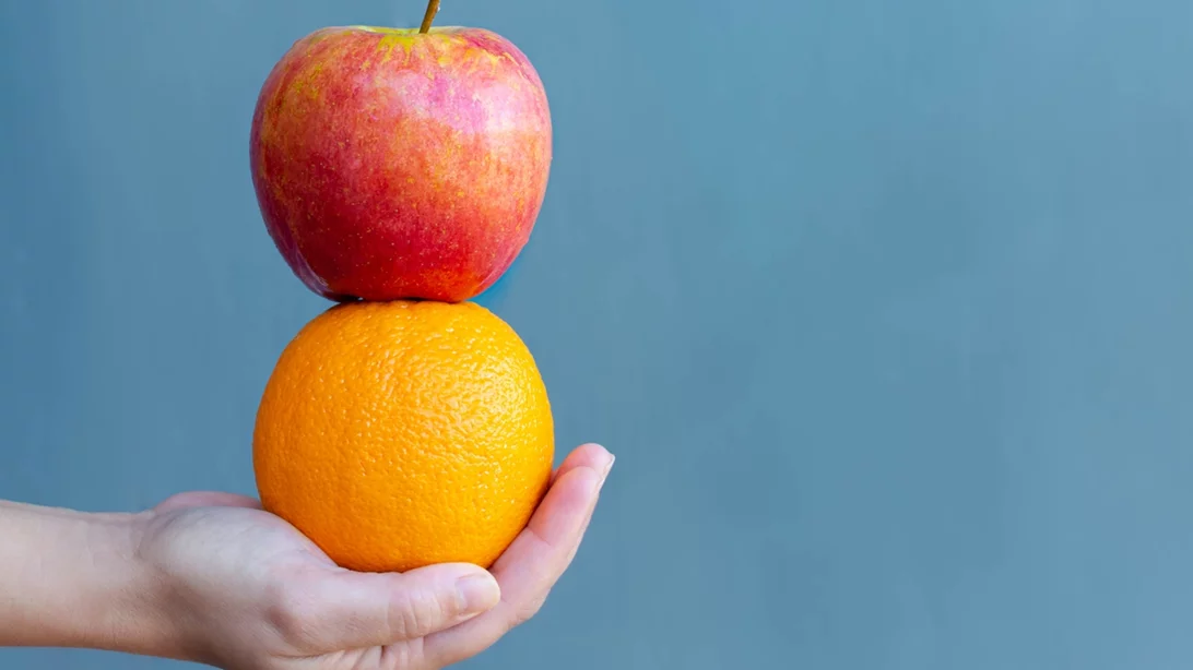 Μήλο ή πορτοκάλι; Ποιο φρούτο δυναμώνει πραγματικά το ανοσοποιητικό τον χειμώνα;