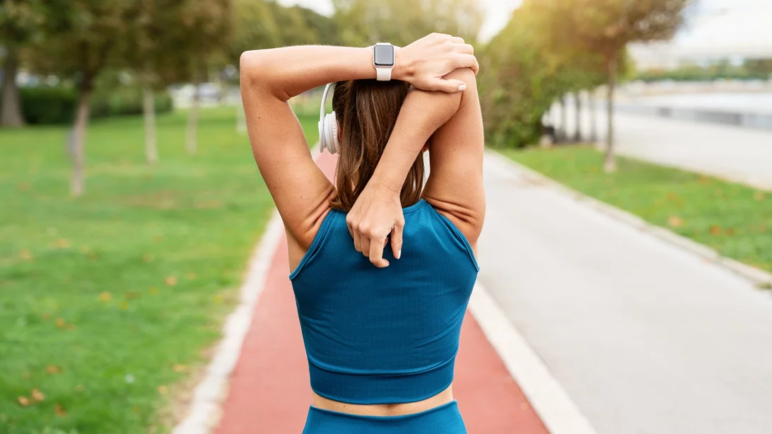 Η άσκηση που πίστευες ότι χαλαρώνει, αλλά στην πραγματικότητα σφίγγει το σώμα