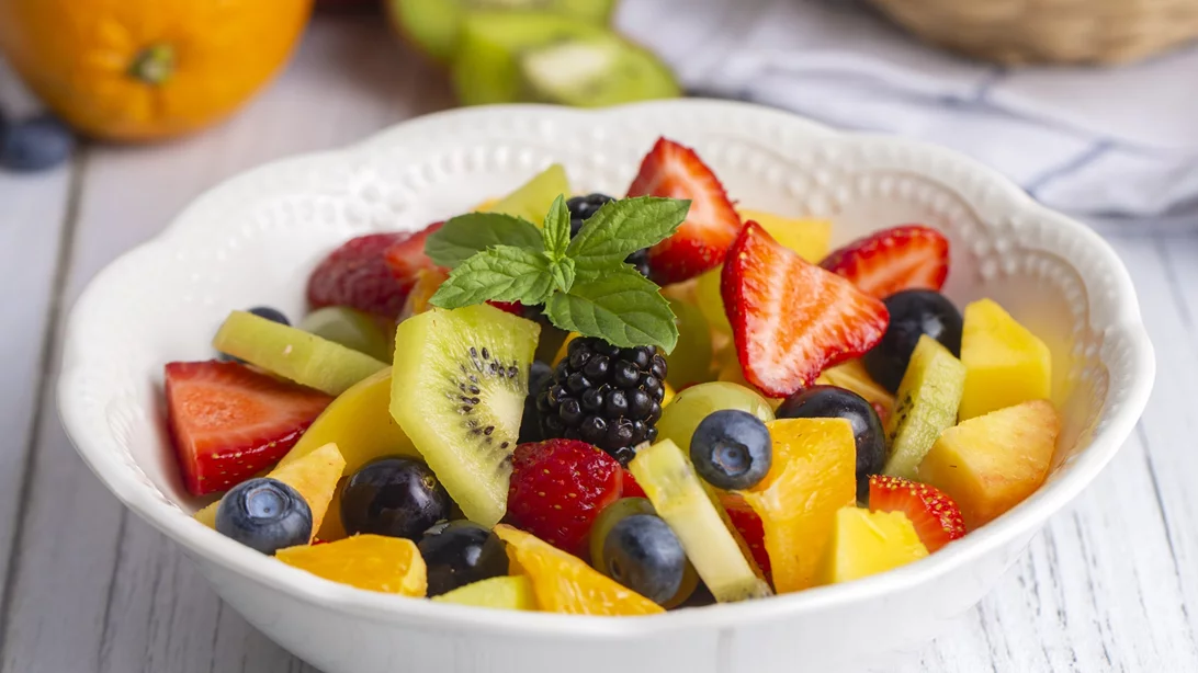 Τρως αυτό το φρούτο κάθε μέρα; Μπορεί να βελτιώνει την πίεση και τη χοληστερόλη σου