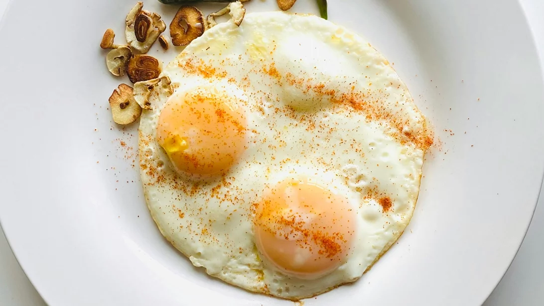 Πρωτεΐνη: Ποιο "έρχεται πρώτο", το κοτόπουλο ή το αυγό;