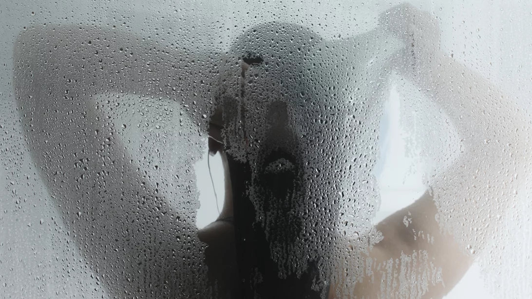 Μετά την άσκηση: Zεστό ή κρύο νερό για καλύτερη μυϊκή αποκατάσταση;