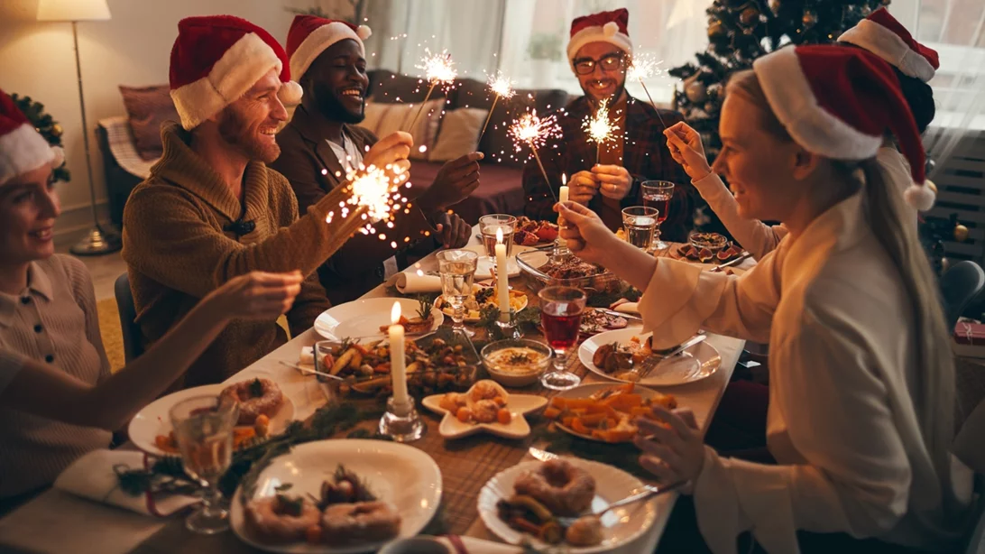 Καλεσμένη σε γιορτινό τραπέζι: Οι συμβουλές της διατροφολόγου για το τι θα καταναλώσεις