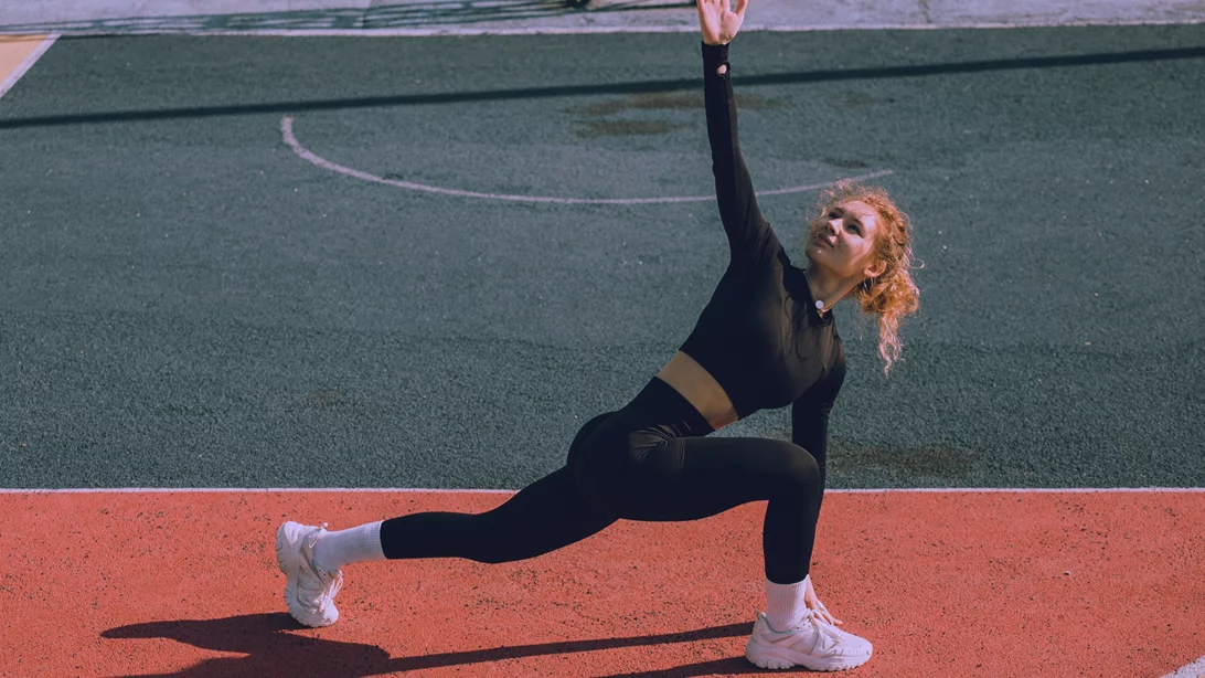 Καλλισθενική γυμναστική: Πώς θα "χτίσεις" μύες και ευλυγισία με τη δύναμη του σώματός σου (μόνο)