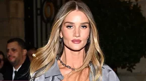 Τα 5 καλύτερα hair glosses για τα πιο λαμπερά μαλλιά που είχες ποτέ