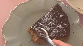 Βασιλόπιτα φτιαγμένη αποκλειστικά με φυσικά συστατικά (φρούτα, ξηρούς καρπούς και σπόρους)