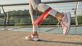 6 συνηθισμένα λάθη στην προπόνηση με λάστιχα αντίστασης - και τι να κάνεις