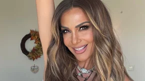 Η Δέσποινα Βανδή με το μακιγιάζ που αναδεικνύει όσο κανένα άλλο τα καστανά μάτια