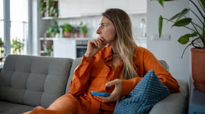 Ξεχνάς ονόματα; Δες γιατί συμβαίνει και πότε πρέπει να ανησυχείς