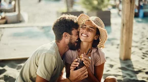 4 κλισέ για τις σχέσεις που ισχύουν μέχρι και σήμερα