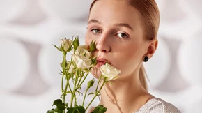 10 ολοκαίνουρια μεθυστικά αρώματα για την άνοιξη