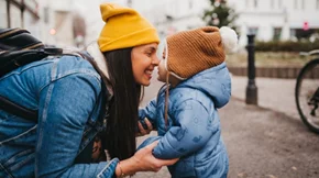 10 πράγματα που κάθε μαμά πρέπει να θυμάται καθημερινά (για να μην τρελαθεί)