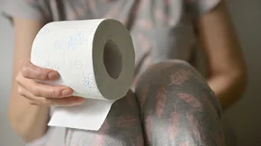 Πότε είναι η ιδανική ώρα να πας τουαλέτα; Ο γαστρεντερολόγος απαντά
