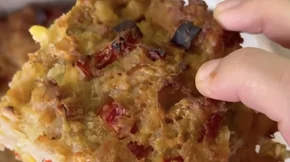 Εύκολη συνταγή για πρωτεϊνική κοτόπιτα χωρίς φύλλο