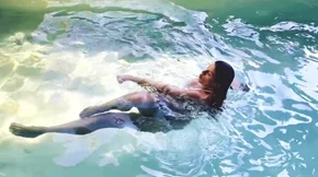 Η Νο 1 άσκηση στο νερό για κάψιμο λίπους από την Χριστίνα Μαυρίδου