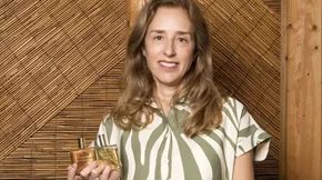 Το μυστικό των beauty editors για λαμπερό πρόσωπο, σώμα και μαλλιά